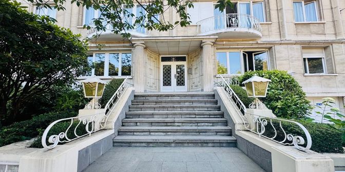 Appartement te huur in  4 bus DROIT, 1050 Elsene