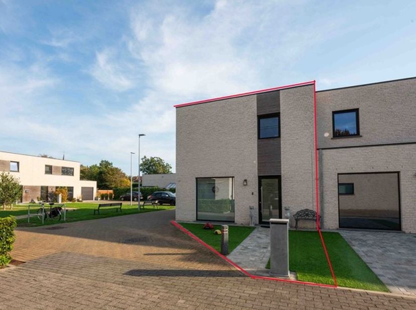 Huis te koop in Biesbeke 8,
                    8540 Deerlijk