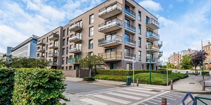 Appartement te koop in Ginette Javauxlaan 1-3 bus 32, 1160 Oudergem