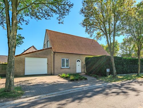                                         Maison à vendre à Snellegem, € 459.000
