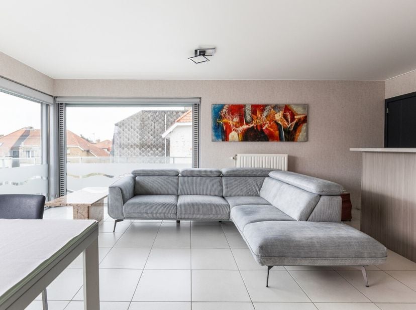 Appartement met 1 slaapkamer te huur in De Panne Rustig gelegen appartement te huur op het 2de verdiep, ideaal voor wie comfortabel wil wonen vlakbij