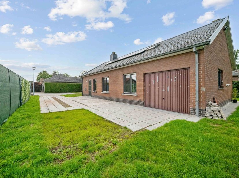 Huis te koop in Ter Zale 11,
                    8200 Sint-Andries