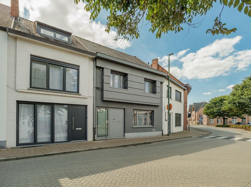 Huis te koop in Kerkstraat 37,
                    2290 Vorselaar