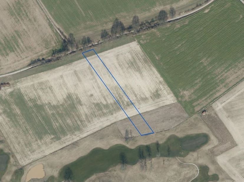Strook landbouwgrond gelegen in Sterrebeek te koop:<br />
<br />
Oppervlakte: 38a 50ca&amp;nbsp;<br />
Gebruik: Akkerland<br />
Bestemming: Landschappelij