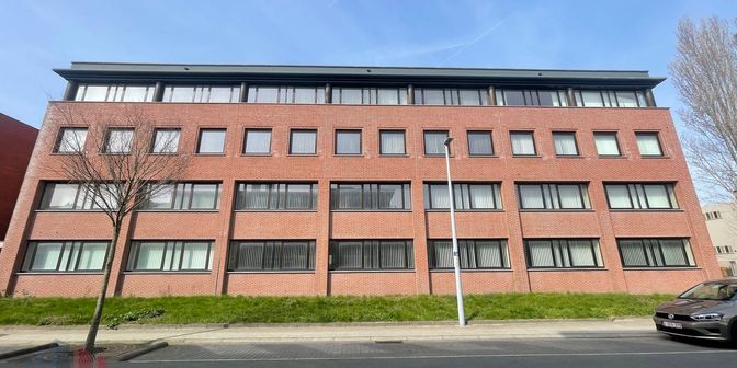 Bien professionnel à louer à Gustave Vincke-Dujardinstraat 4, 8000 Brugge