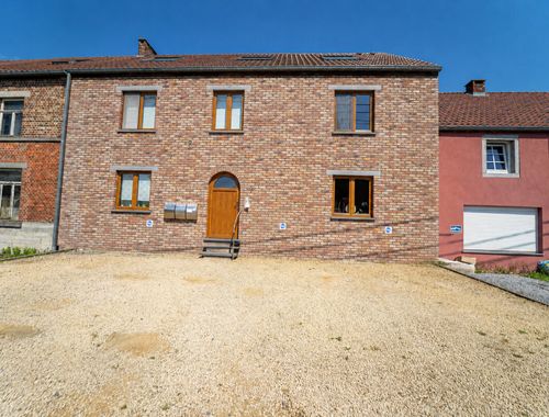                                        Appartement te koop in Mettet, € 159.000
