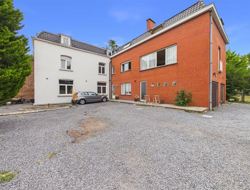                                         Andere te koop in Tournai, € 495.000
