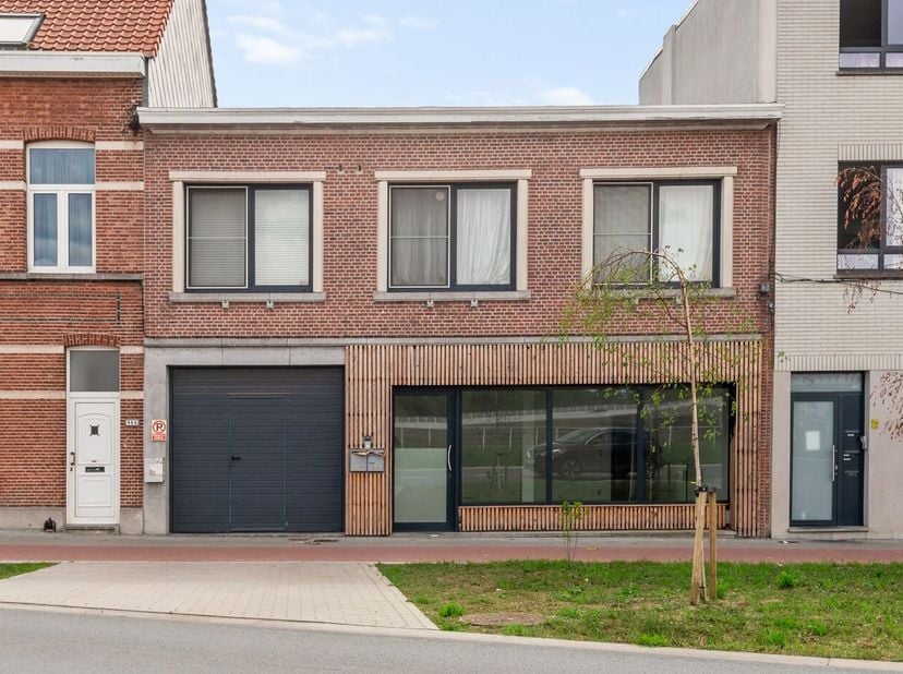 Bedrijfsvastgoed te koop in Turnhoutsebaan 453,
                    2110 Wijnegem