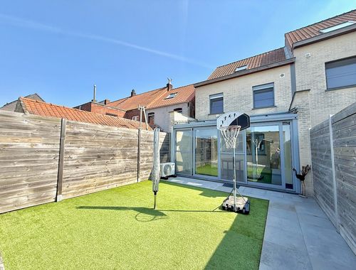                                         Woning te koop in Bassevelde, € 285.000
