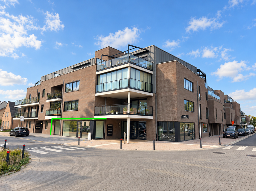 Bedrijfsvastgoed te koop in Justitielaan 1,
                    3910 Neerpelt