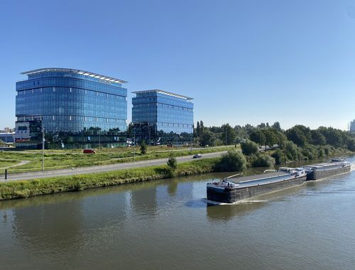                                         Bureaux à louer à Gent, € 13.064
