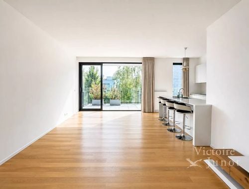                                         Appartement te huur in Ukkel, € 2.020
