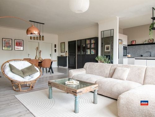                                         Appartement te koop in Hoboken, € 235.000
