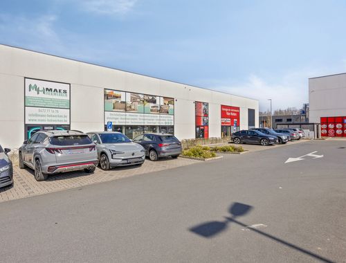                                         Bâtiment d’entreprise à louer à Hulshout, € 5.950
