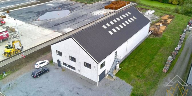 Bien professionnel à vendre à rue de l'Industrie 73, 5190 Mornimont