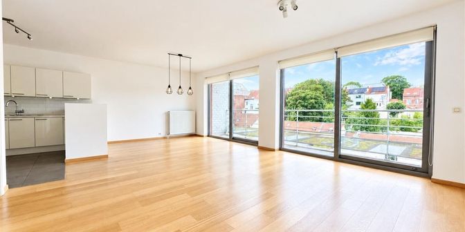 Appartement te huur in Avenue du Maelbeek 57, 1050 Elsene