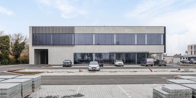 Bedrijfsvastgoed te huur in Ieperse Steenweg 127, 8630 Veurne