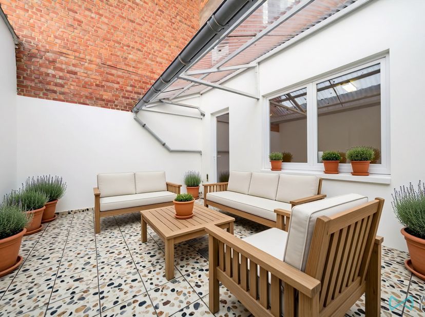 We Invest Ixelles heeft het genoegen u dit pand van ± 57 m² (EPB-oppervlakte) voor te stellen, ideaal gelegen aan de Avenue Neptune in Vorst, op een s
