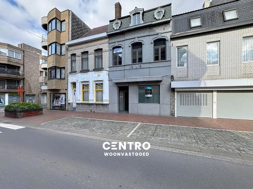 Huis te koop in ,
                    8800 Roeselare