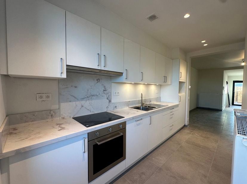 Appartement te huur in Meenseweg 40,
                    8900 Ieper