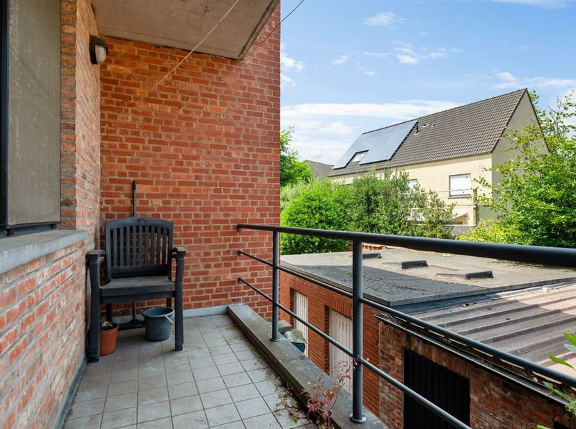 Appartement met 1 slaapkamer en terras in Herentals!<br />
Ligging: Centraal gelegen met alle faciliteiten (winkels, scholen, openbaar vervoer, bossen
