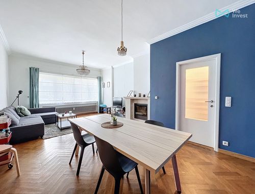                                         Gelijkvloers app. te huur in Elsene, € 1.470
