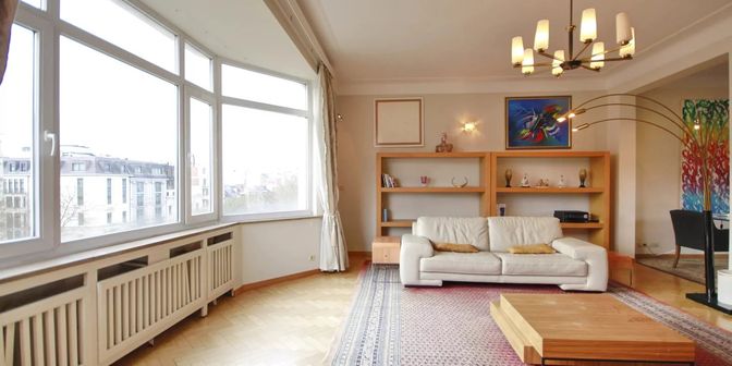 Appartement te huur in Avenue Louise 142, 1050 Elsene