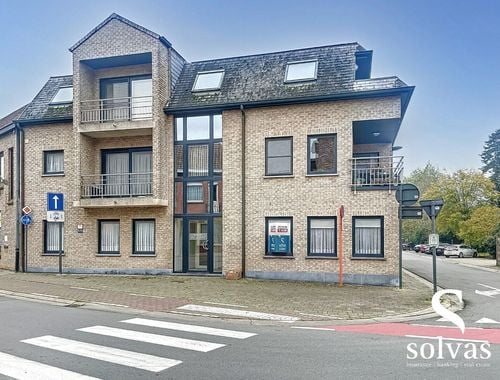                                         Gelijkvloers app. te huur in Ursel, € 695
