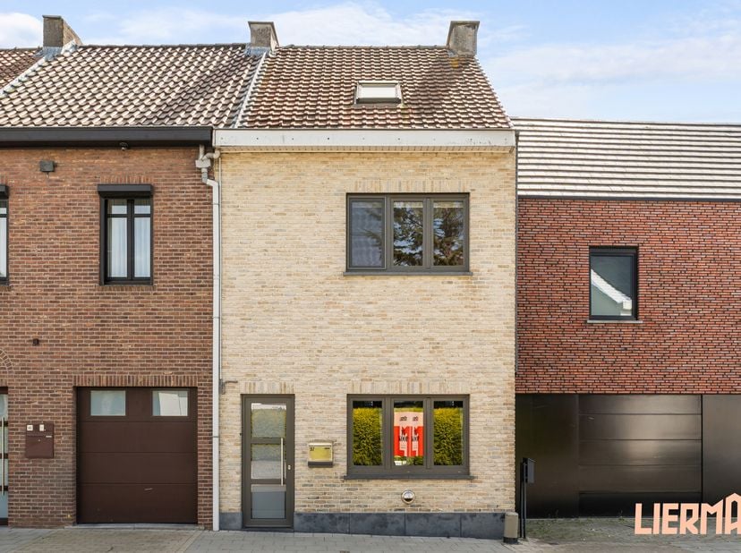 Huis te koop in Rijgerstraat 97,
                    9310 Moorsel