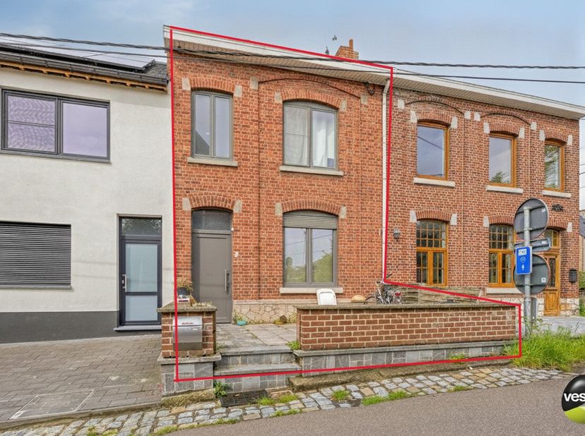 Gezellige woning met 2 slaapkamers op rustige ligging in Tongeren<br />
<br />
Deze woning bevindt zich in de Blaarmolenstraat 3 in Tongeren, op een u