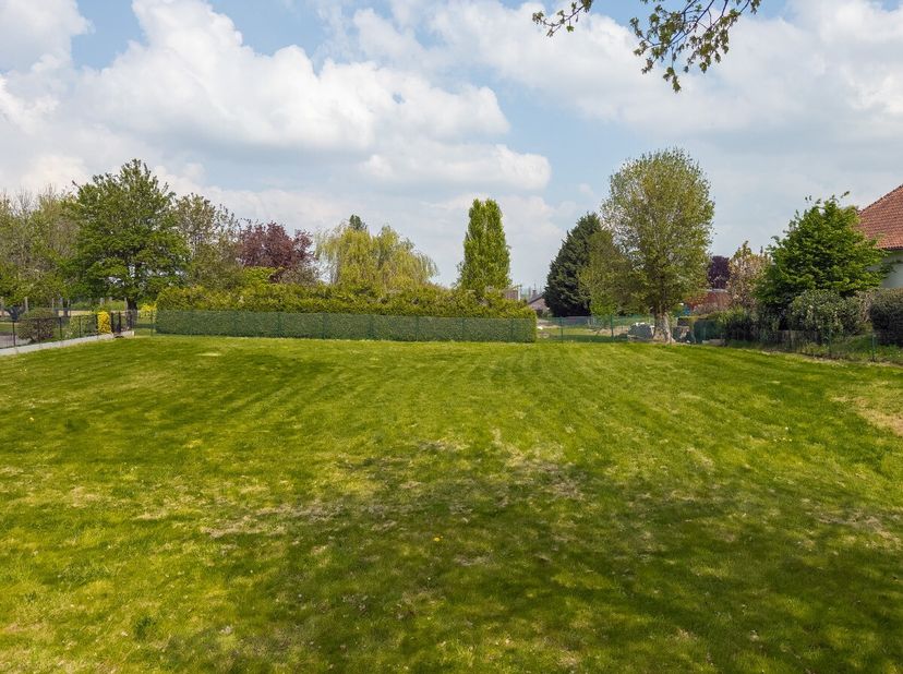 Grond te koop in Leuvenselaan 885,
                    3300 Tienen