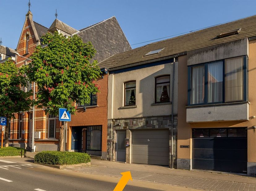 Situé sur la Basilieklaan, en plein cœur de Scherpenheuvel et à quelques pas de l'emblématique basilique, vous trouverez cet attrayant appartement rén