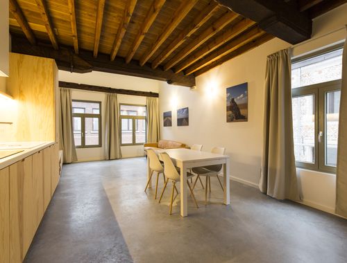                                         Duplex te huur in Antwerpen, € 1.400

