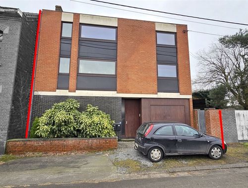                                         Immeuble d’appartements à vendre à Villerot, € 180.000
