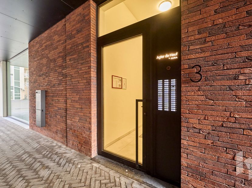 In residentie Agter de Heuf op de 3e verdieping ligt dit levensloopbestendige appartement van 2023. Het heeft 2 slaapkamers, is gesitueerd op een hoek