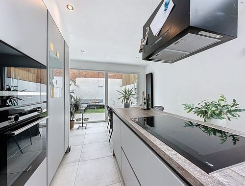                                         Woning te koop in Sint-Niklaas, € 299.000
