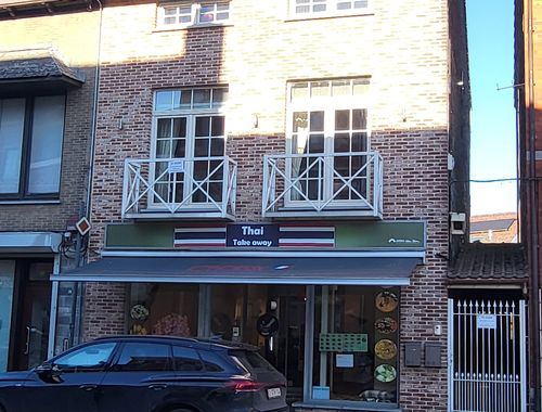                                         Bien commercial avec habitation à vendre à Landen, € 490.000
