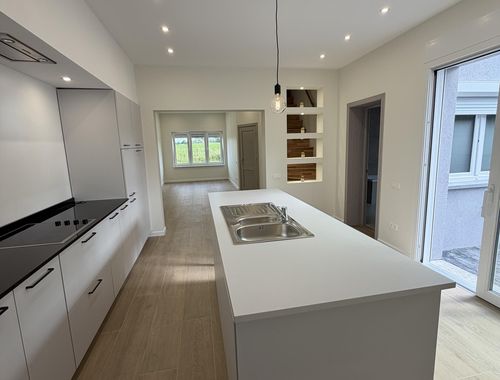                                         Eengezinswoning te koop in Wetteren, € 370.000
