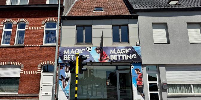 Bedrijfsvastgoed te huur in Gaversesteenweg 64, 9800 Deinze