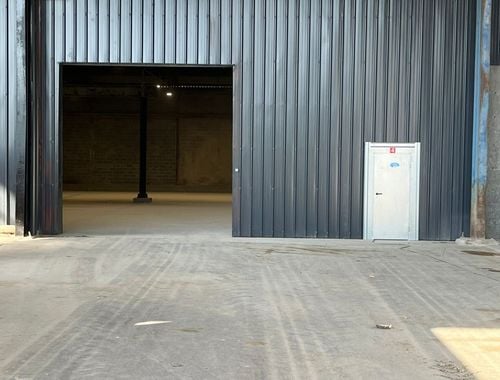                                         Kleine winkel te koop in Hautrage, € 775.000
