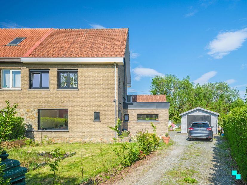 Maison à vendre
                    à 9820 Merelbeke