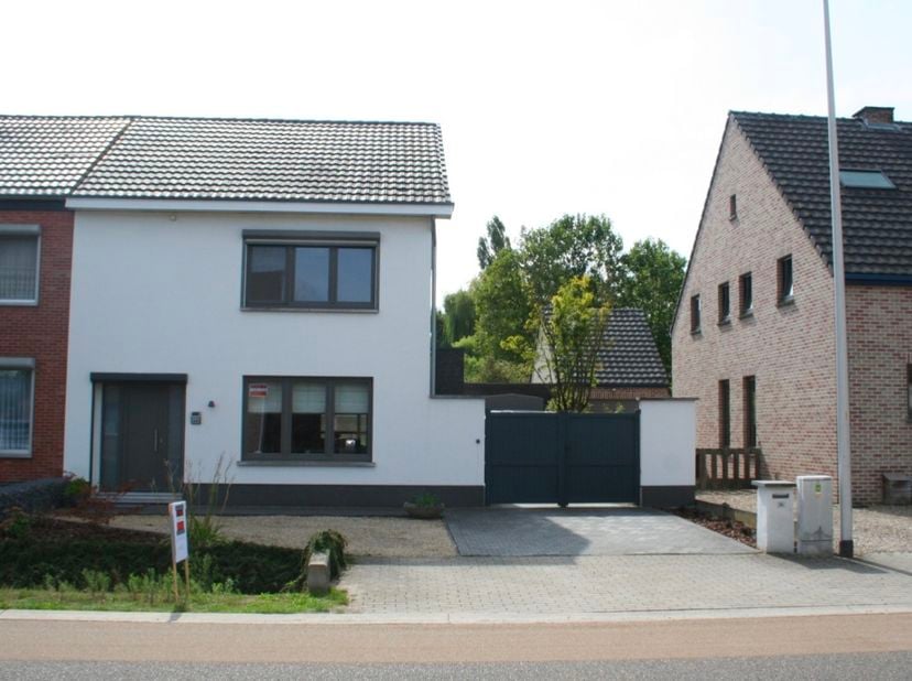 Huis te koop in Nieuwstraat 54,
                    3511 Kuringen