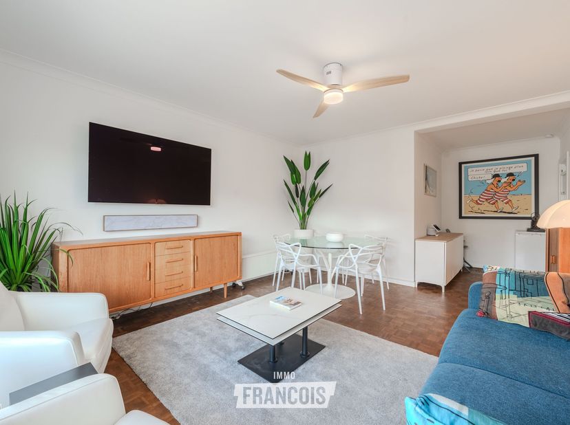 Appartement te koop in Europagalerij 5 bus 174,
                    8400 Oostende