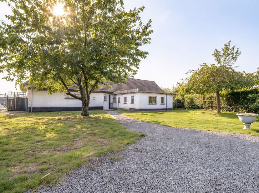 Maison à vendre à ,
                    7760 Pottes