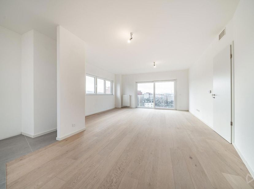 Appartement te koop in Rue des Bonnes Villes 11 bus 71,
                    4000 Liège