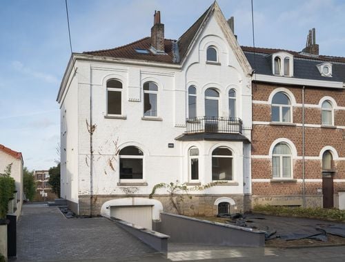                                         Woning te huur in Waterloo, € 2.500
