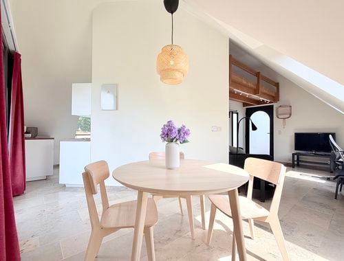                                         Studio te huur in Louvain-la-Neuve, € 850
