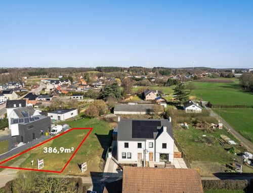                                         Bouwgrond te koop in Bekkevoort, € 138.000
