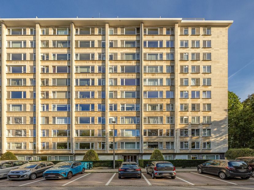Appartement te koop in De Roest d'Alkemadelaan 10 bus 15,
                    2600 Berchem