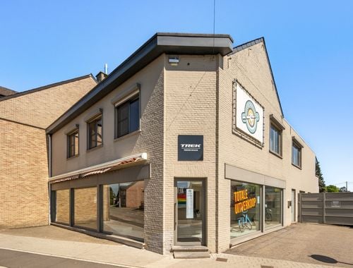                                         Handelspand met woonst te koop in Wezemaal, € 745.000
